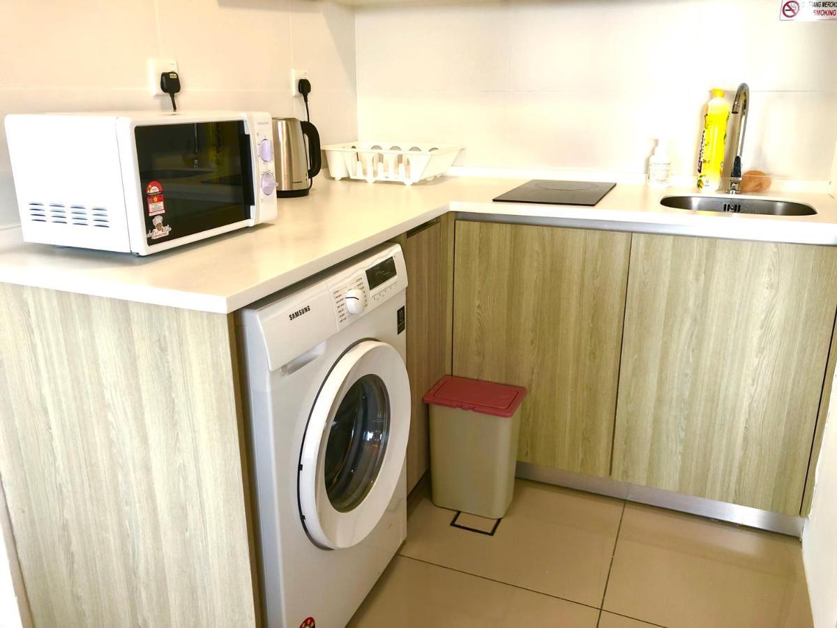 Tropicana 218 Macalister Netflix Unit By Blue Sky Holidays Τζωρτζ Τάουν Εξωτερικό φωτογραφία