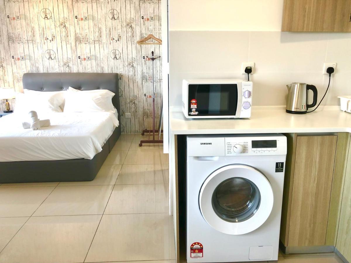 Tropicana 218 Macalister Netflix Unit By Blue Sky Holidays Τζωρτζ Τάουν Εξωτερικό φωτογραφία