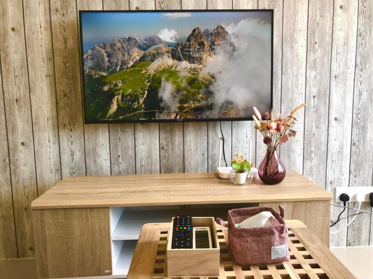 Tropicana 218 Macalister Netflix Unit By Blue Sky Holidays Τζωρτζ Τάουν Εξωτερικό φωτογραφία