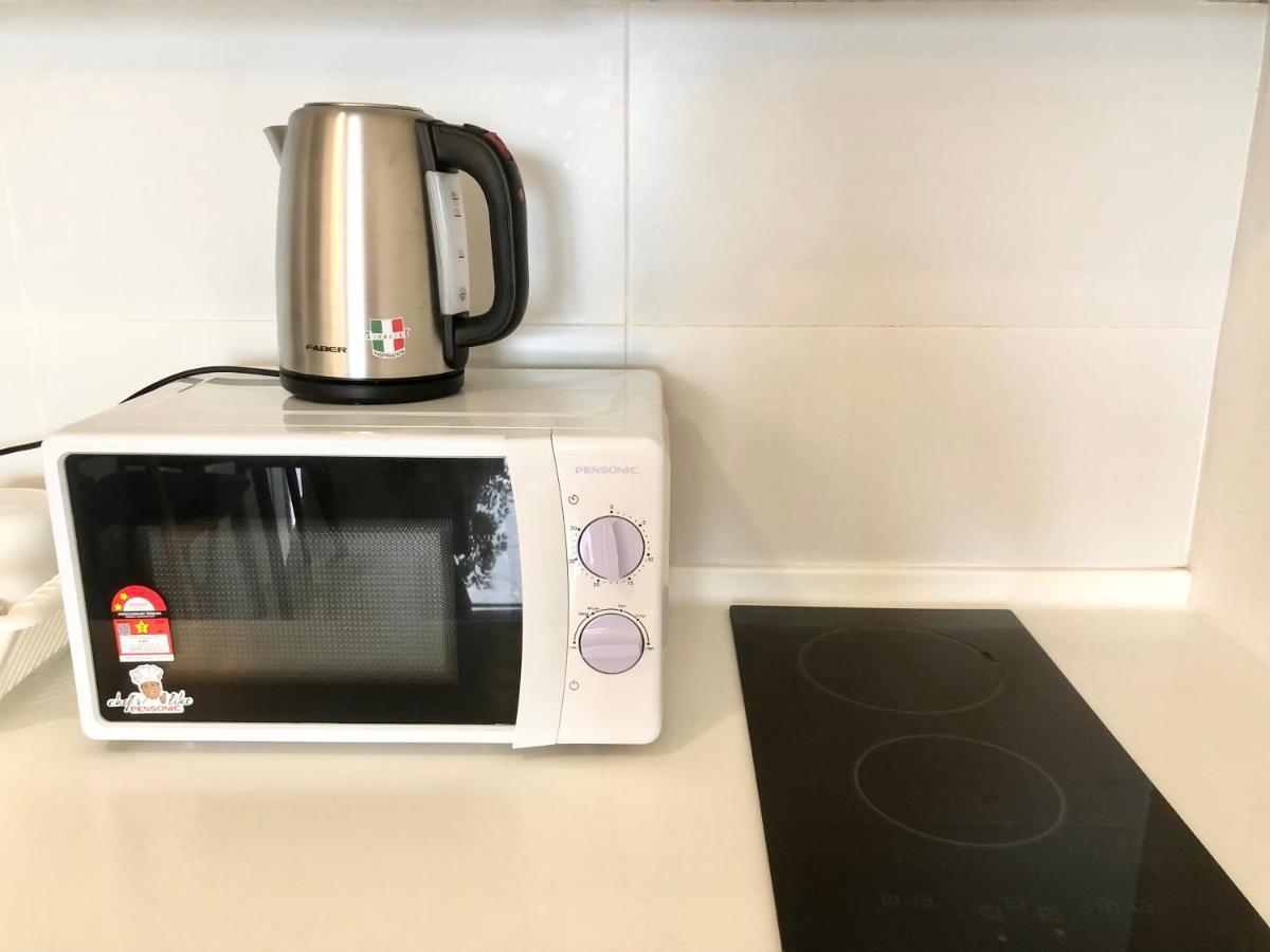 Tropicana 218 Macalister Netflix Unit By Blue Sky Holidays Τζωρτζ Τάουν Εξωτερικό φωτογραφία