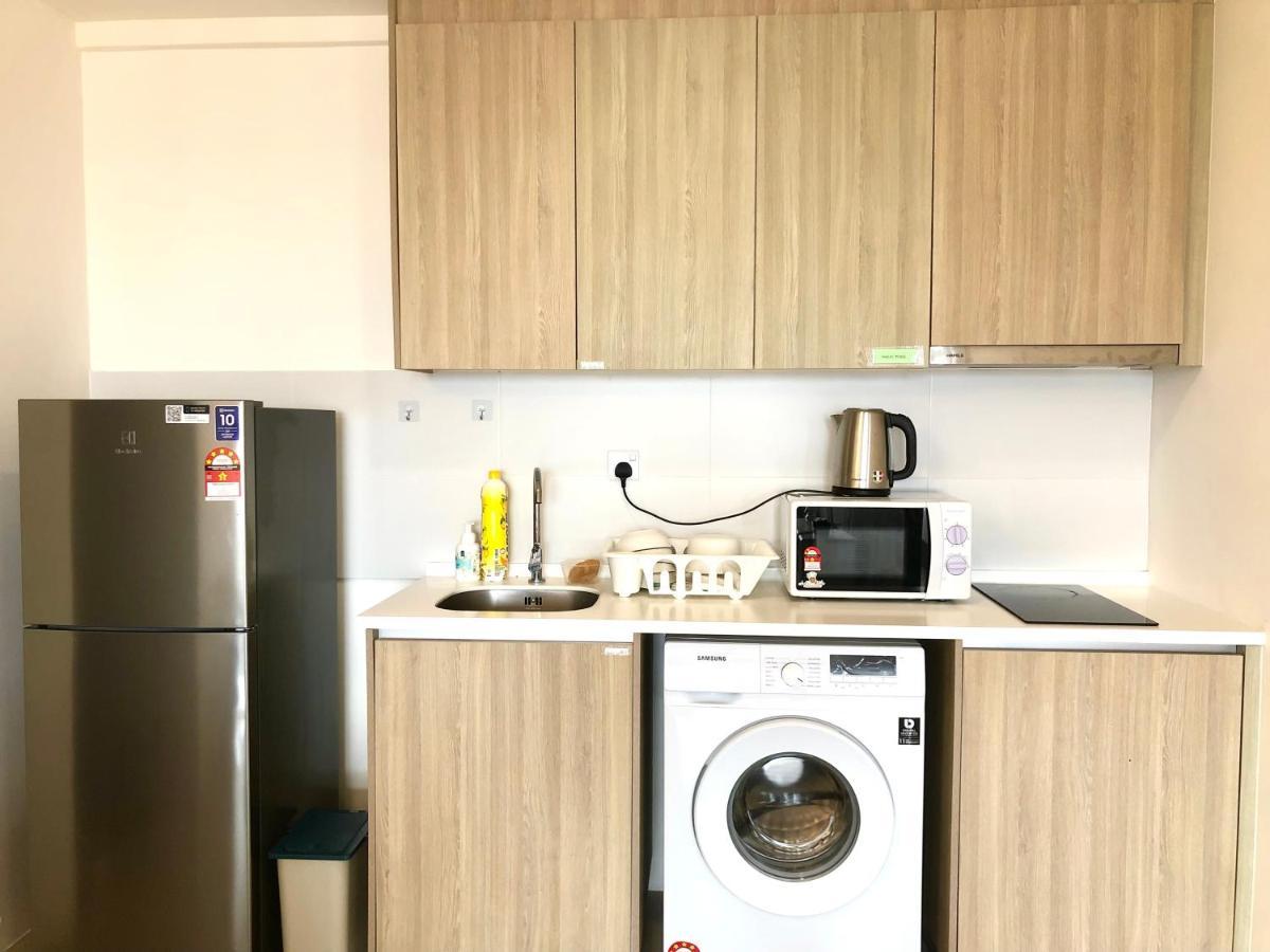 Tropicana 218 Macalister Netflix Unit By Blue Sky Holidays Τζωρτζ Τάουν Εξωτερικό φωτογραφία