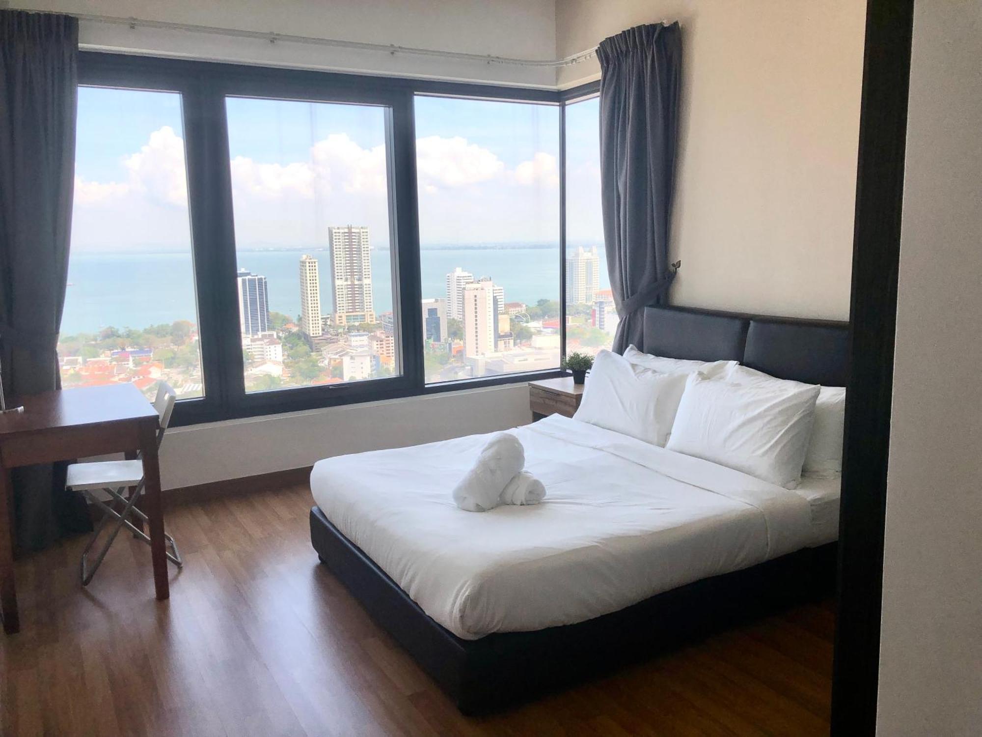 Tropicana 218 Macalister Netflix Unit By Blue Sky Holidays Τζωρτζ Τάουν Εξωτερικό φωτογραφία
